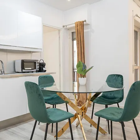 Piazza Cavour Apartment 90-2